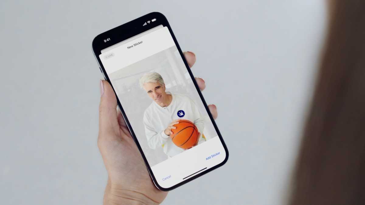 iOS 17 Messages Live Stickers